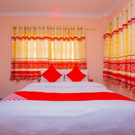 Oyo 589 Hotel Trimurti Katmandu Kültér fotó