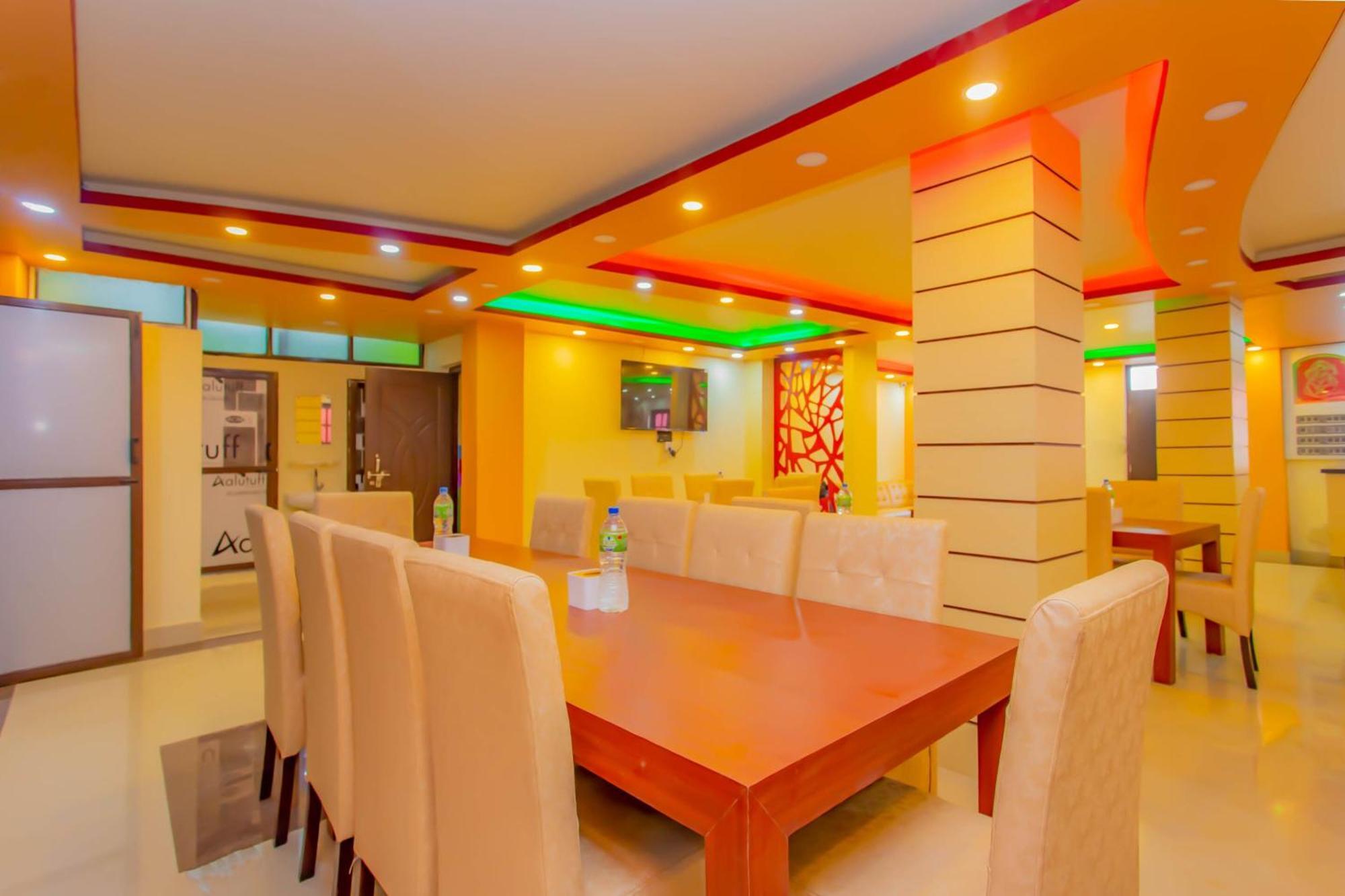 Oyo 589 Hotel Trimurti Katmandu Kültér fotó