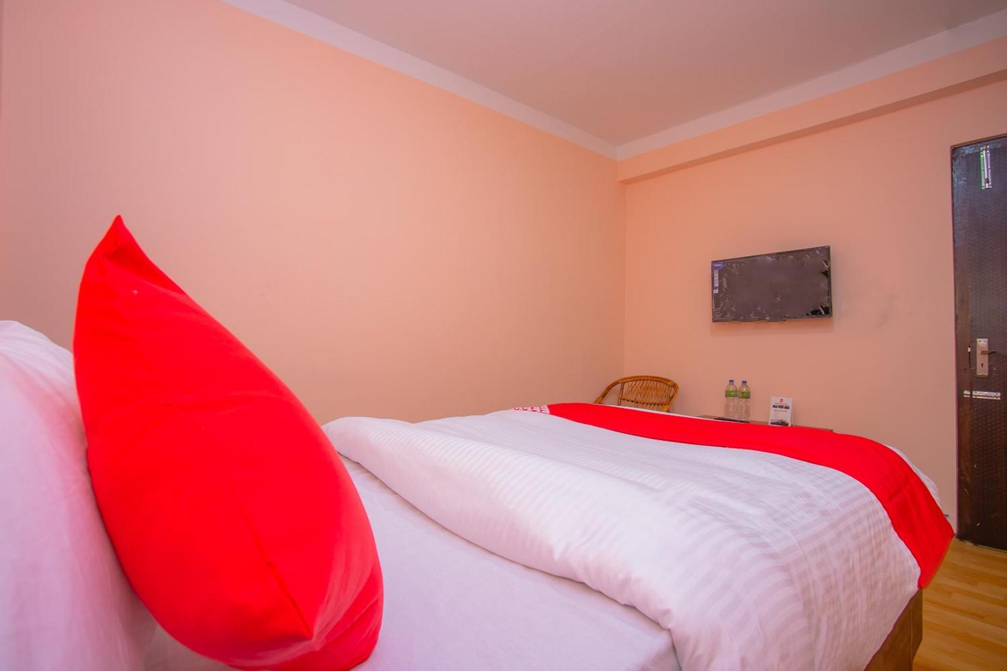 Oyo 589 Hotel Trimurti Katmandu Kültér fotó