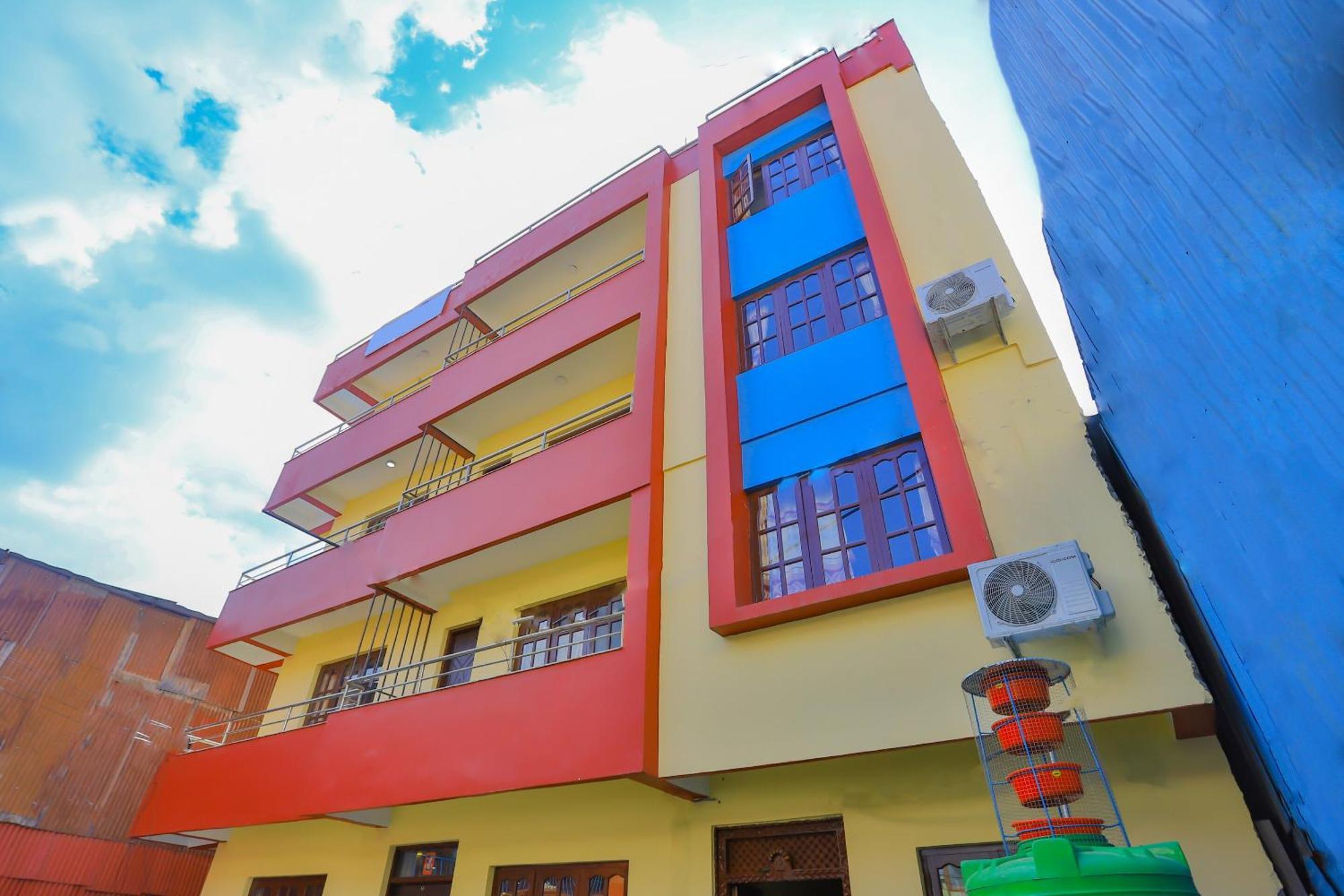 Oyo 589 Hotel Trimurti Katmandu Kültér fotó