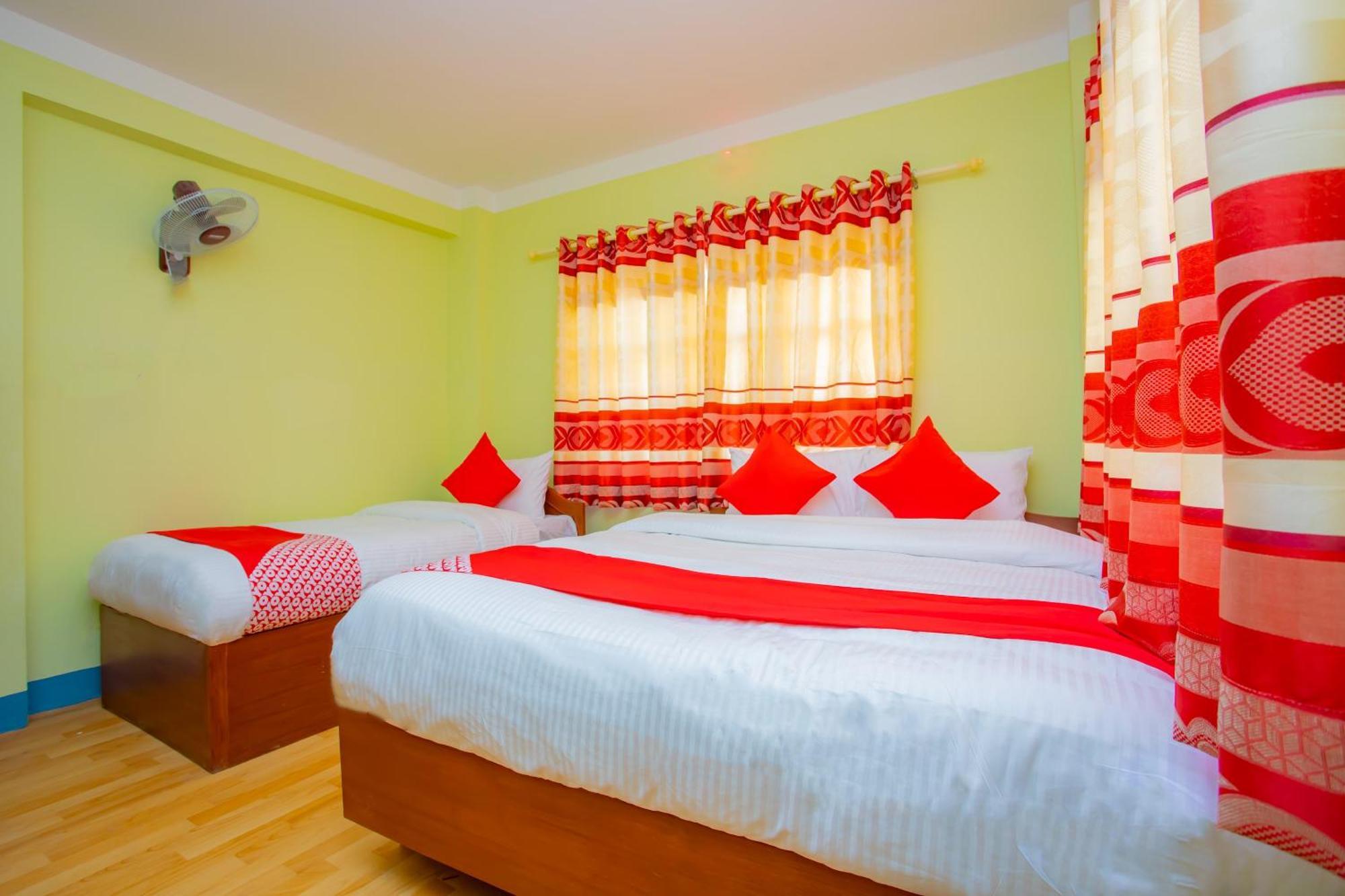 Oyo 589 Hotel Trimurti Katmandu Kültér fotó
