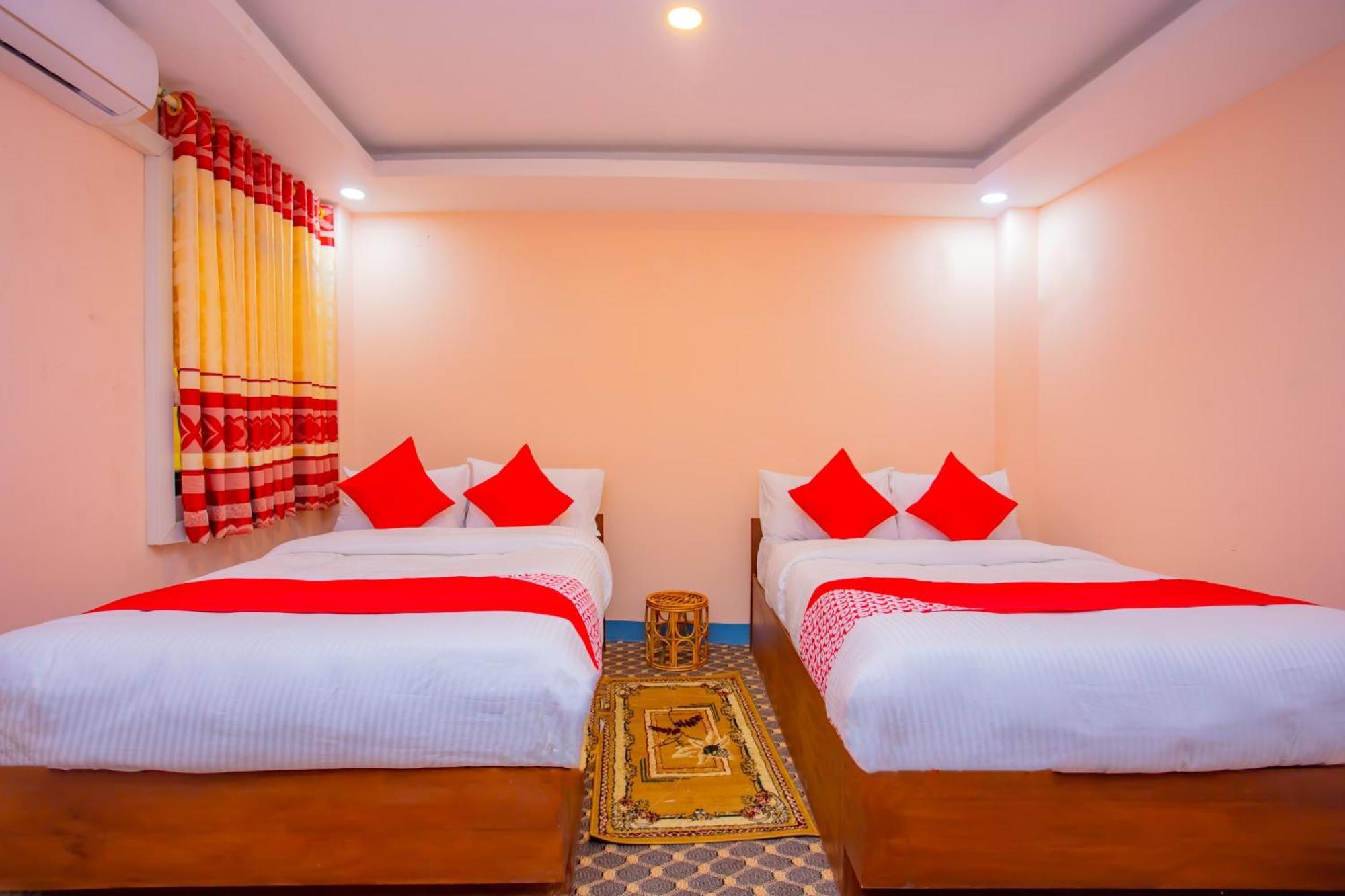 Oyo 589 Hotel Trimurti Katmandu Kültér fotó