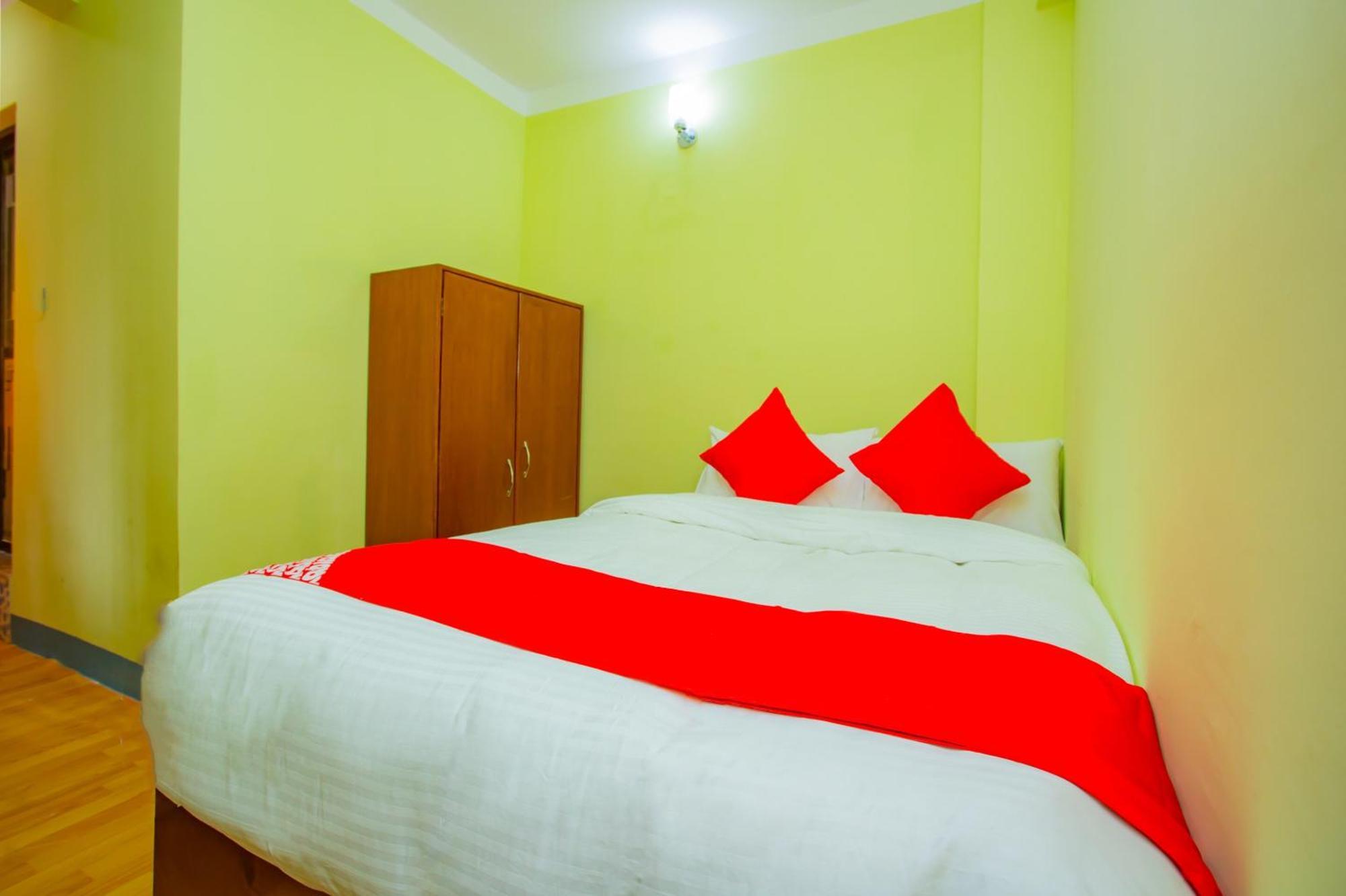 Oyo 589 Hotel Trimurti Katmandu Kültér fotó