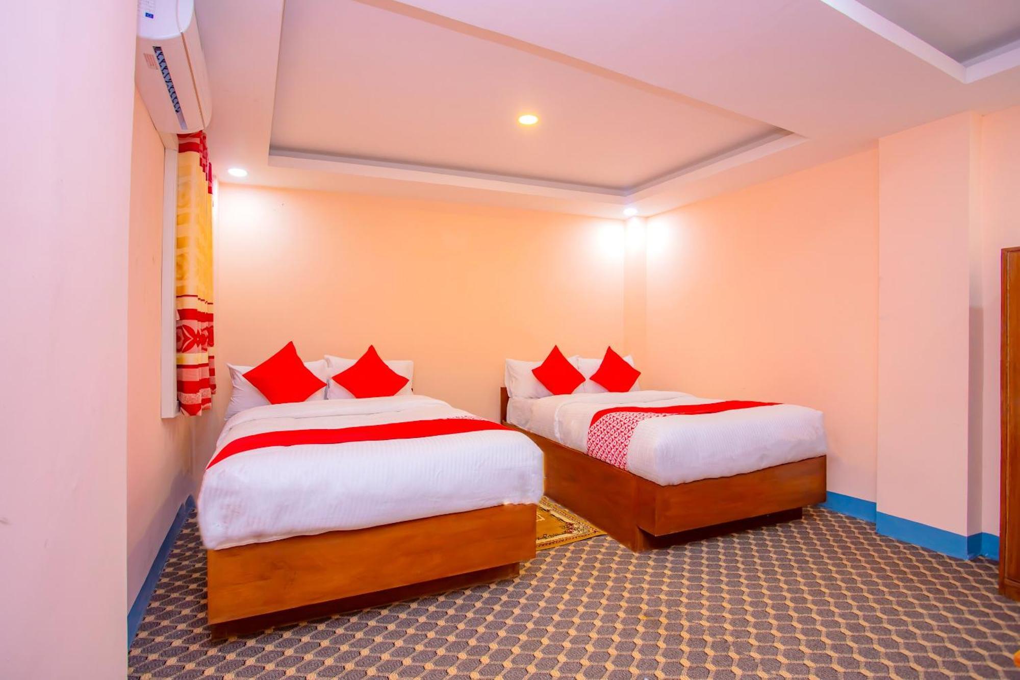 Oyo 589 Hotel Trimurti Katmandu Kültér fotó