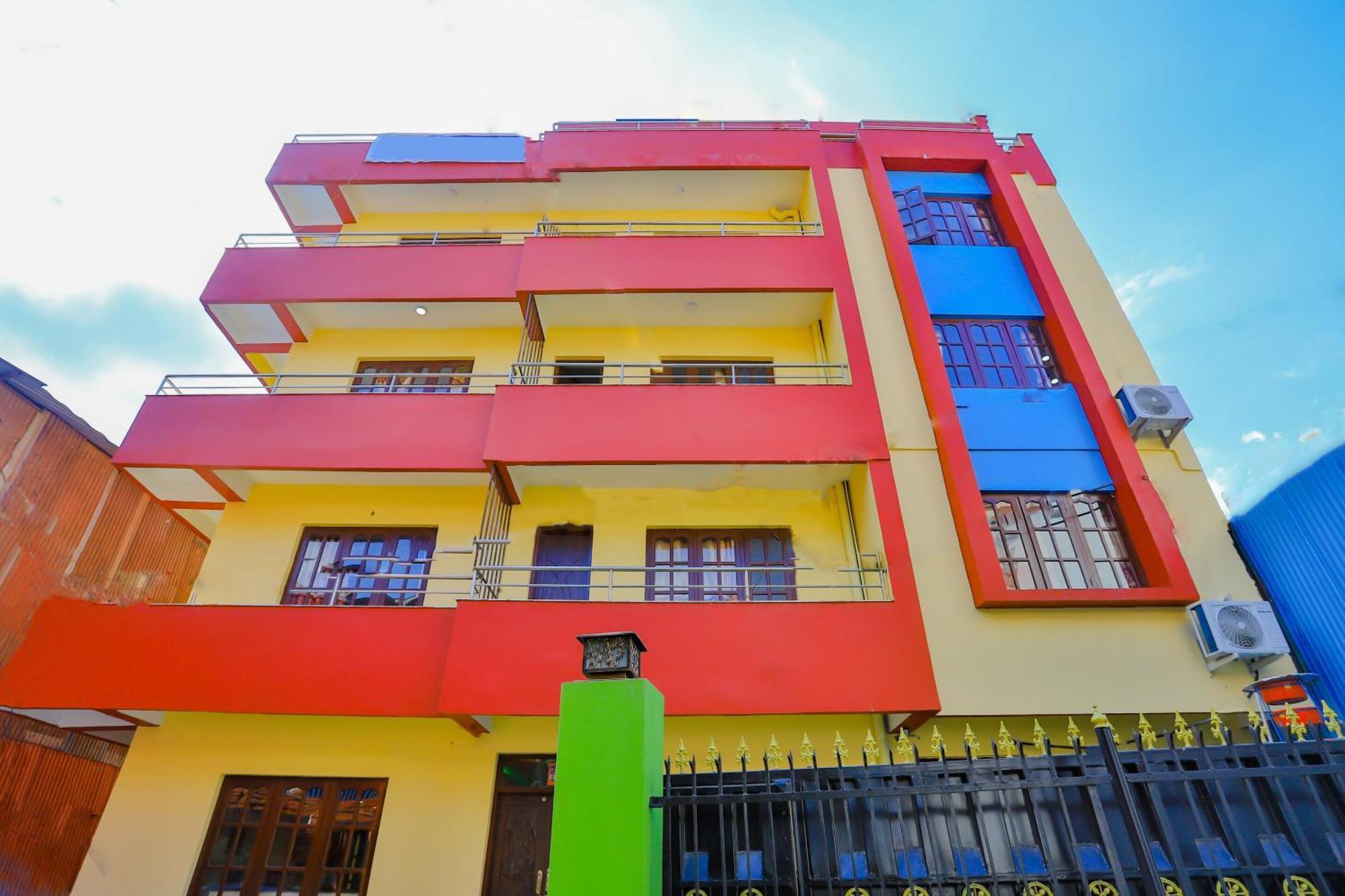 Oyo 589 Hotel Trimurti Katmandu Kültér fotó