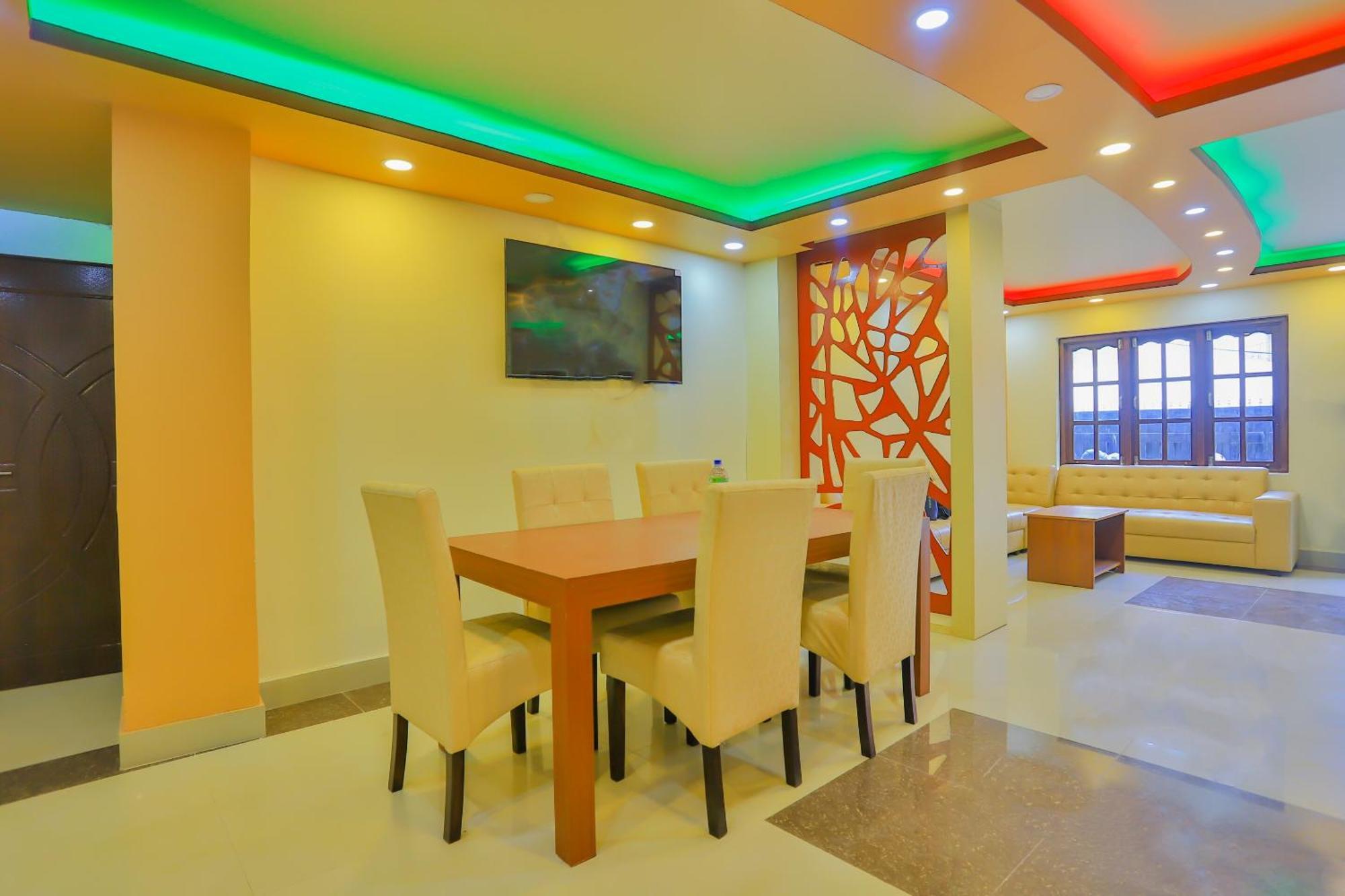 Oyo 589 Hotel Trimurti Katmandu Kültér fotó