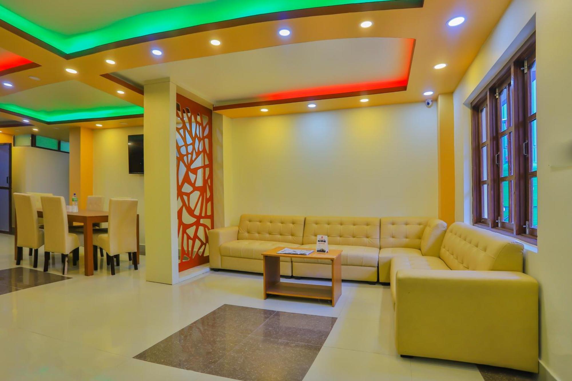 Oyo 589 Hotel Trimurti Katmandu Kültér fotó