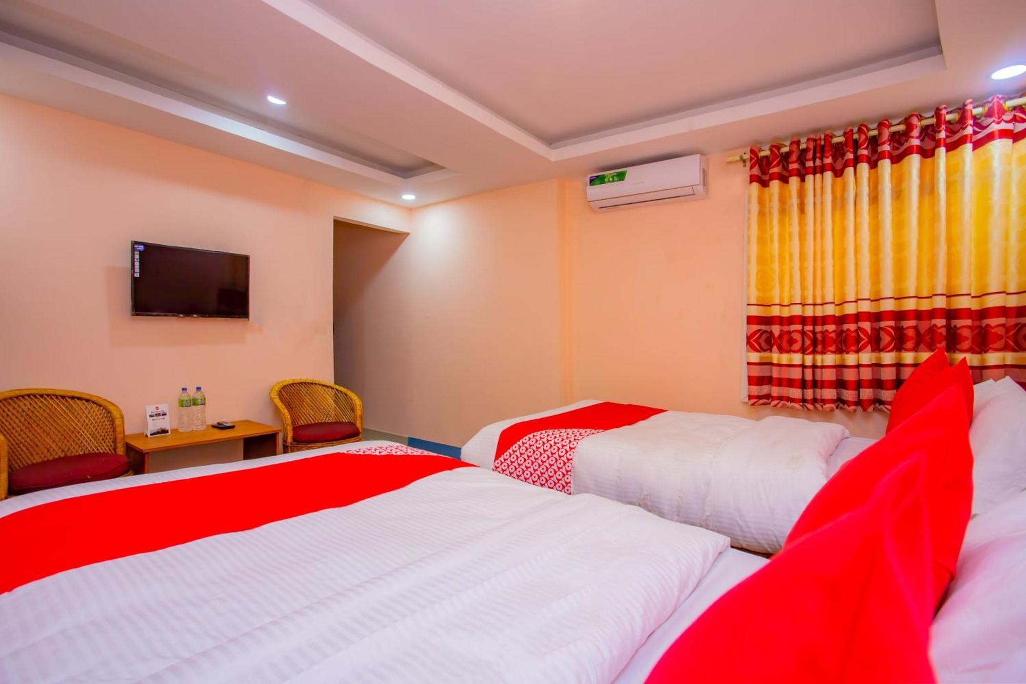 Oyo 589 Hotel Trimurti Katmandu Kültér fotó