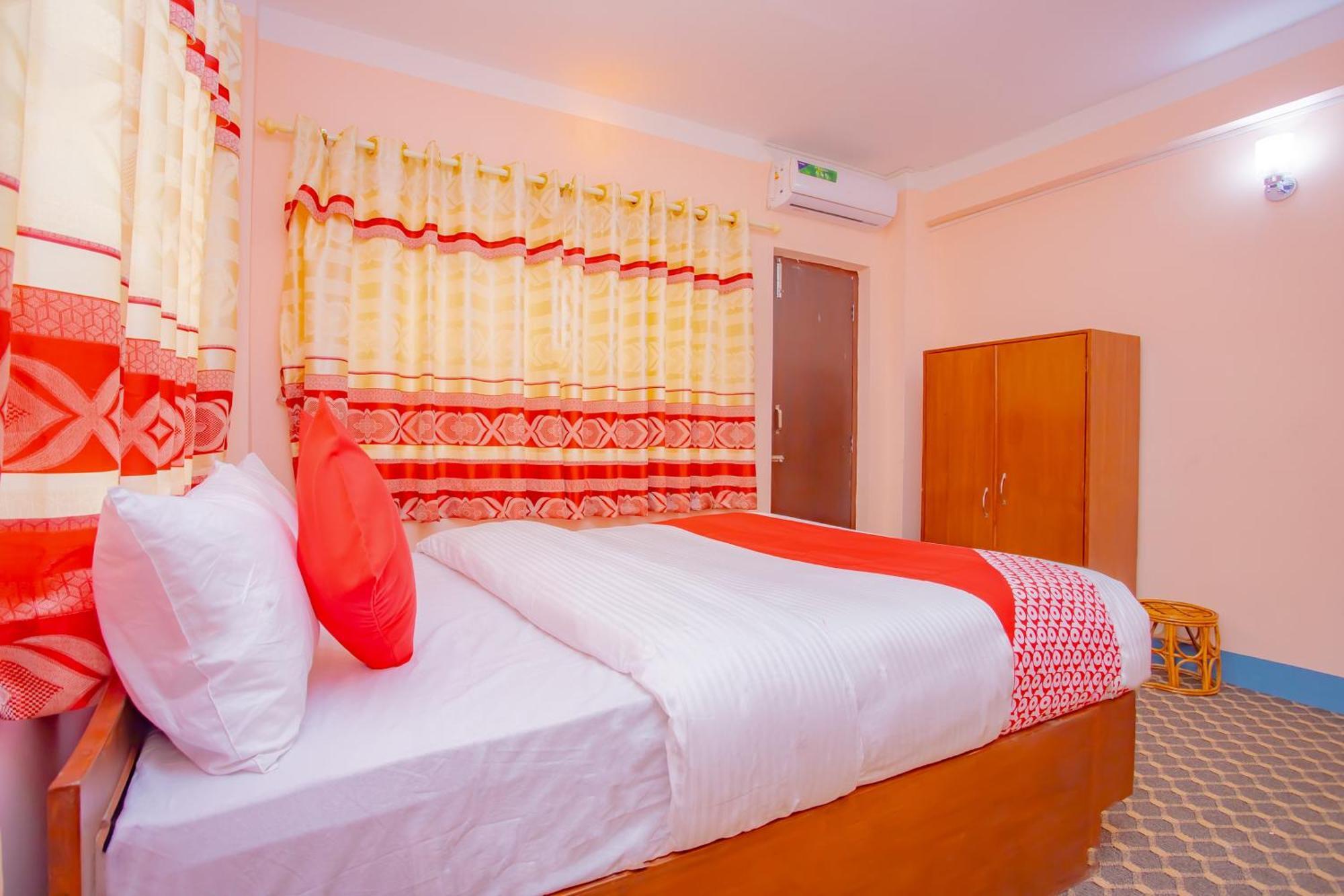 Oyo 589 Hotel Trimurti Katmandu Kültér fotó
