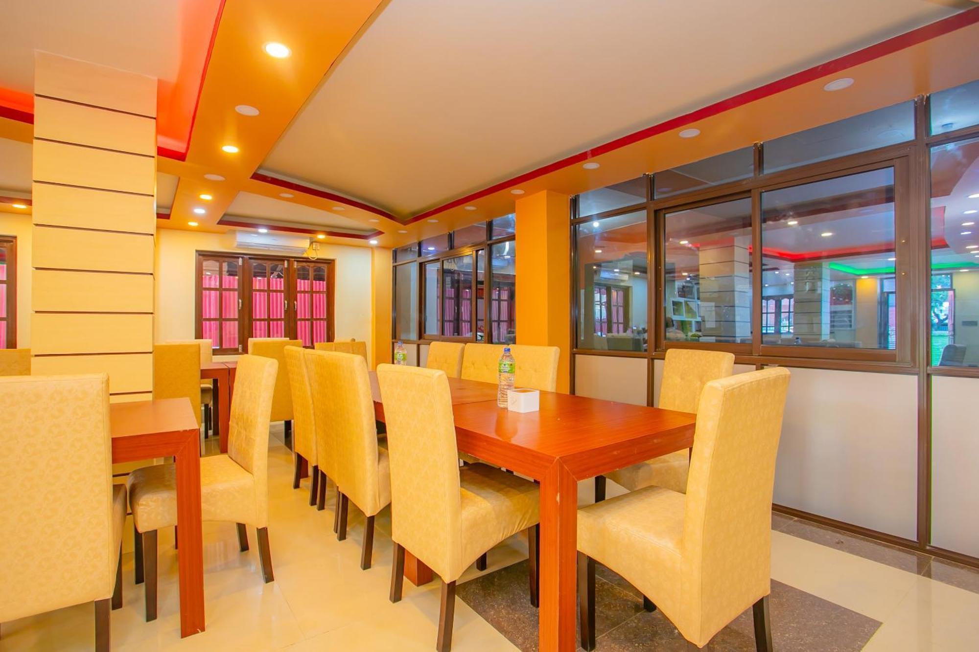Oyo 589 Hotel Trimurti Katmandu Kültér fotó