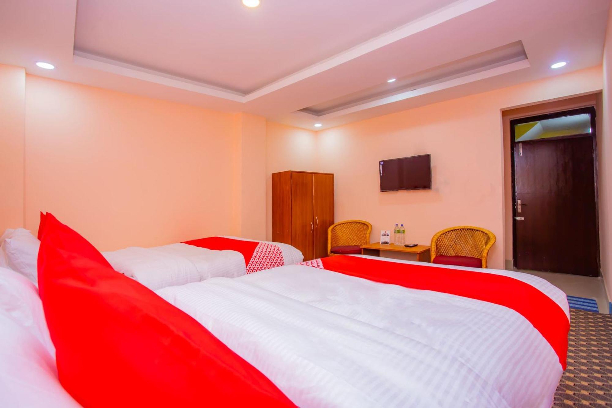 Oyo 589 Hotel Trimurti Katmandu Kültér fotó