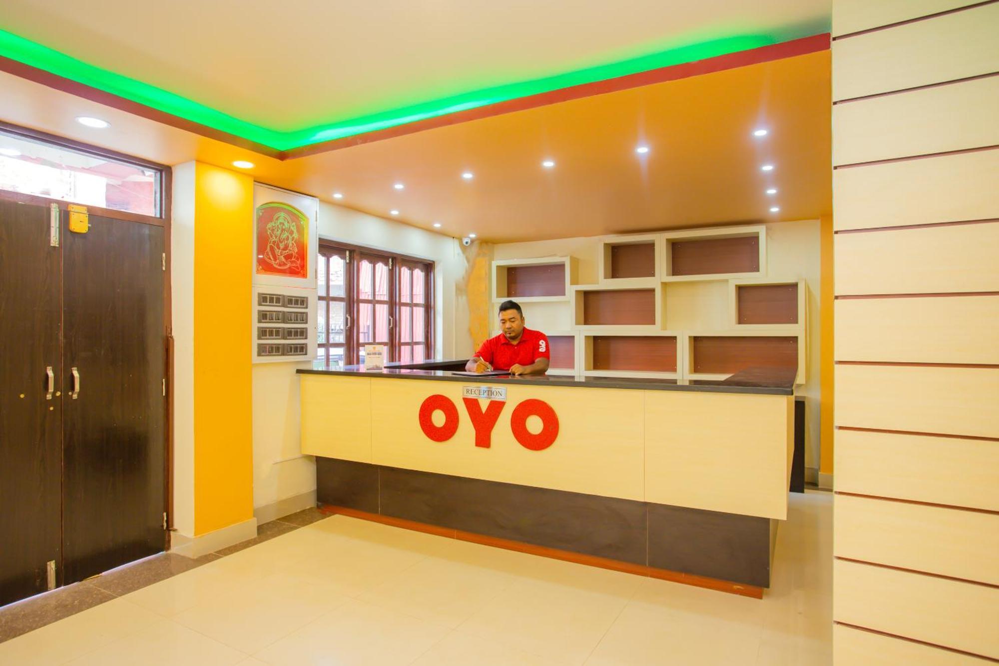 Oyo 589 Hotel Trimurti Katmandu Kültér fotó